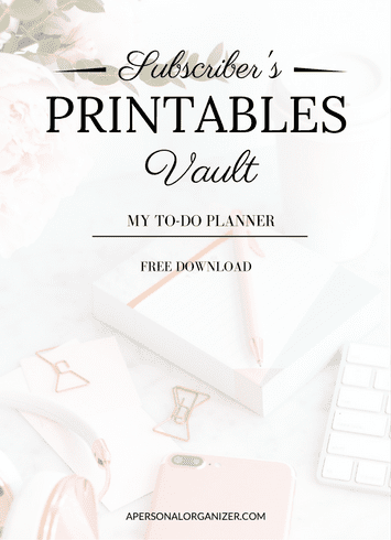 A soft pink and white workspace with planner accessories features text: "Subscriber's Printables Vault. My To-Do Planner. Free Printables Download." Website: apersonalorganizer.com.
