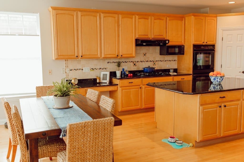 The 15-minute clutter free kitchen.