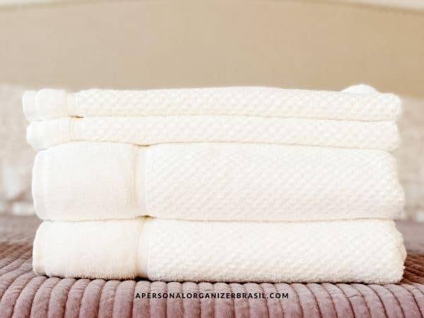 Como Organizar Roupa de Cama e Banho.